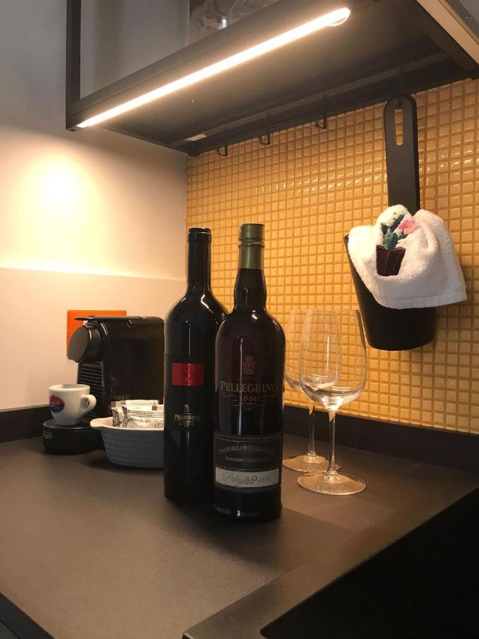 Lavica Di Mezzo Apartments Катания Экстерьер фото