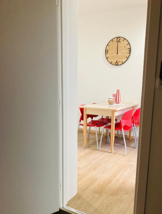 Lavica Di Mezzo Apartments Катания Экстерьер фото