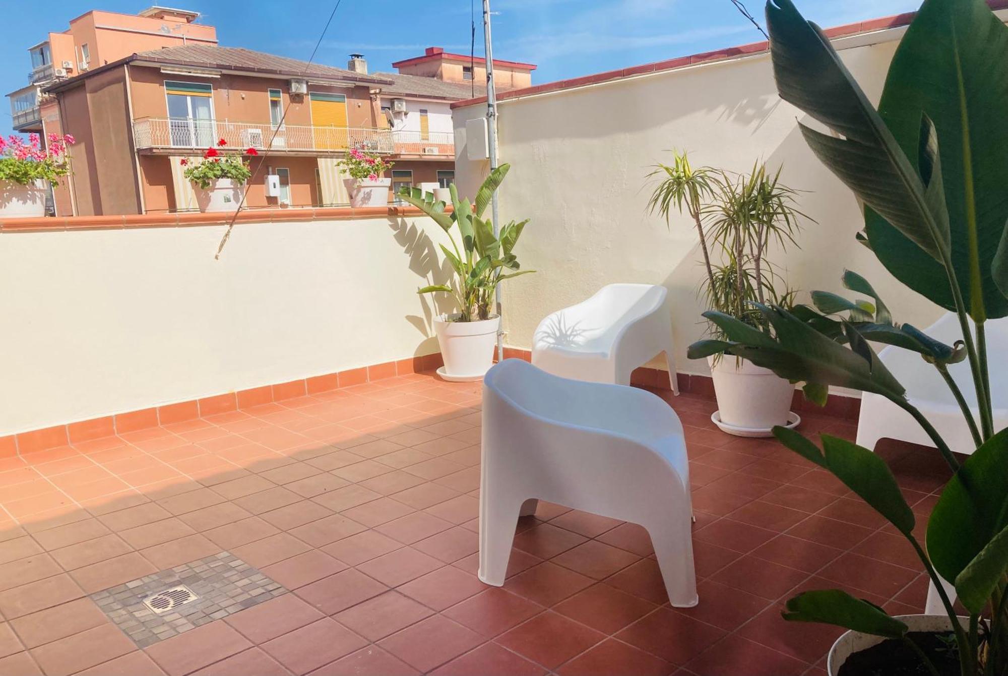 Lavica Di Mezzo Apartments Катания Экстерьер фото