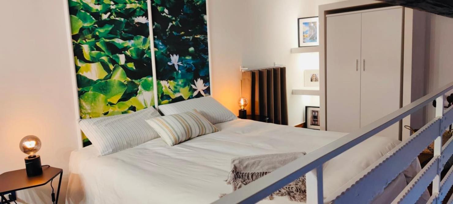 Lavica Di Mezzo Apartments Катания Экстерьер фото