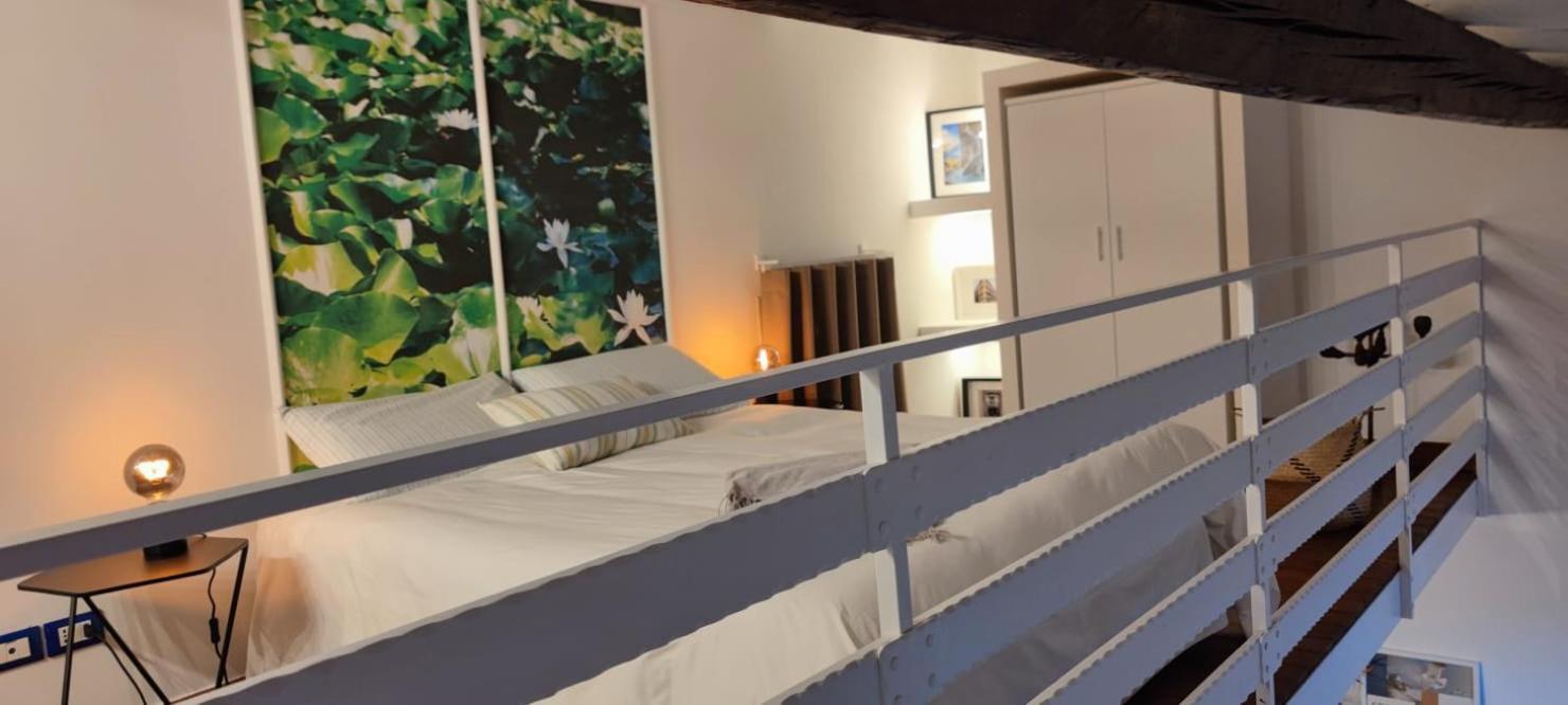 Lavica Di Mezzo Apartments Катания Экстерьер фото